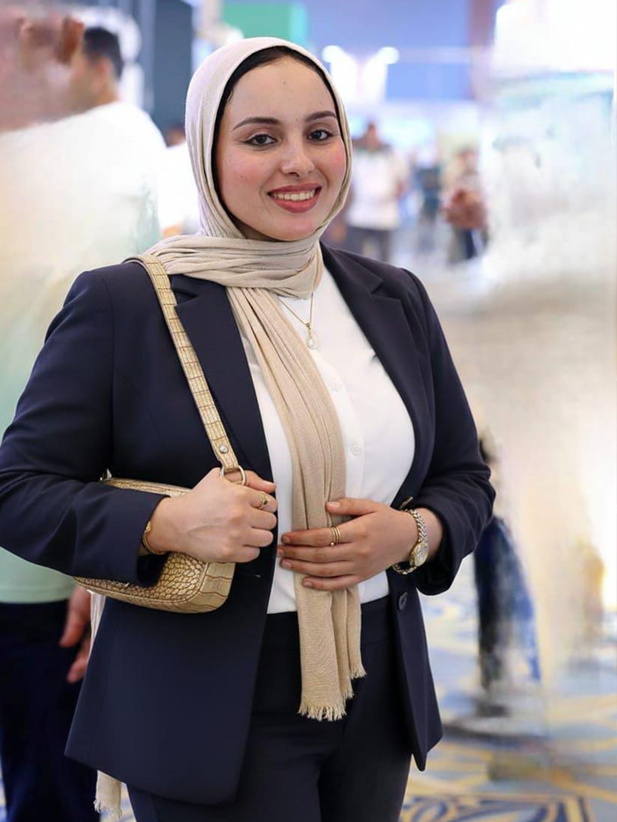 مهندسة دنيا نبيل عبد السلام